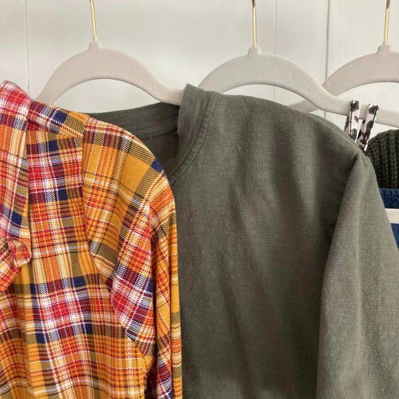 Women's Not So Mystery Box Size Medium #12 - Picture 2 of 16